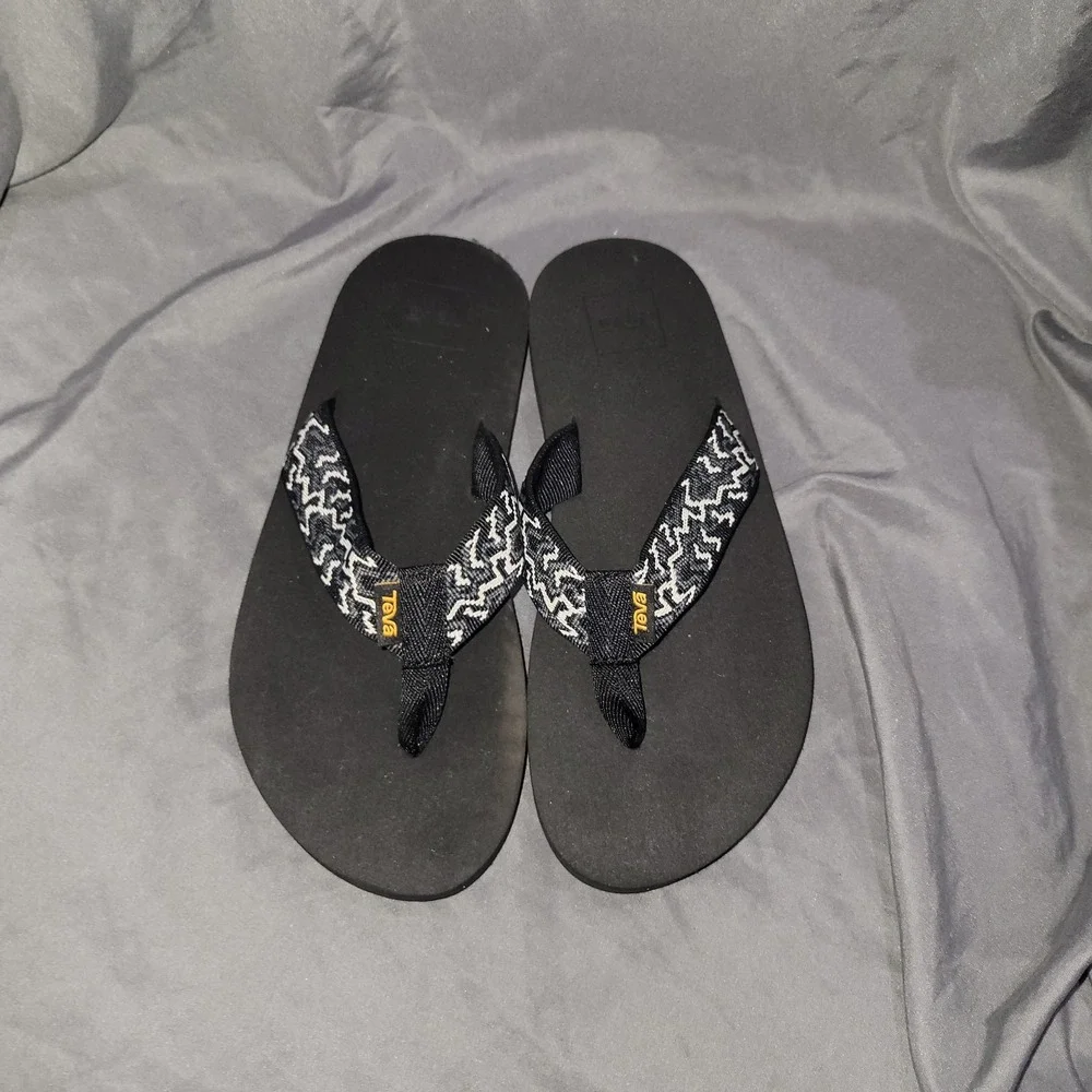 TEVA Kids Mush II Ravine Black Sandals Flip Flops Size 6 Youth